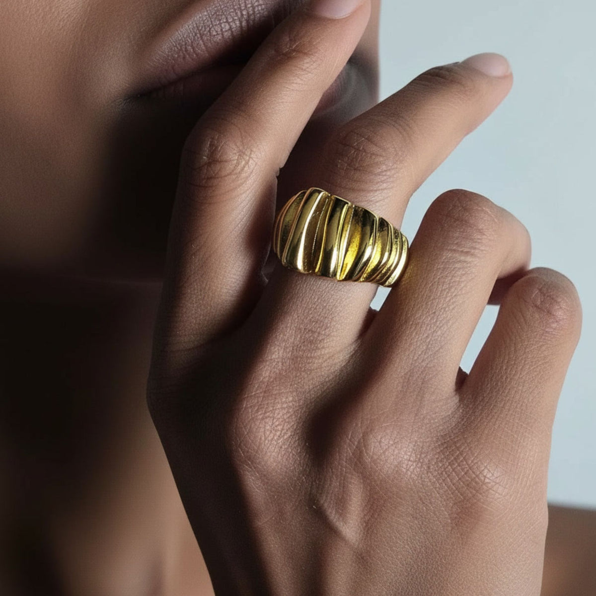 Kin Draped Gold Ring