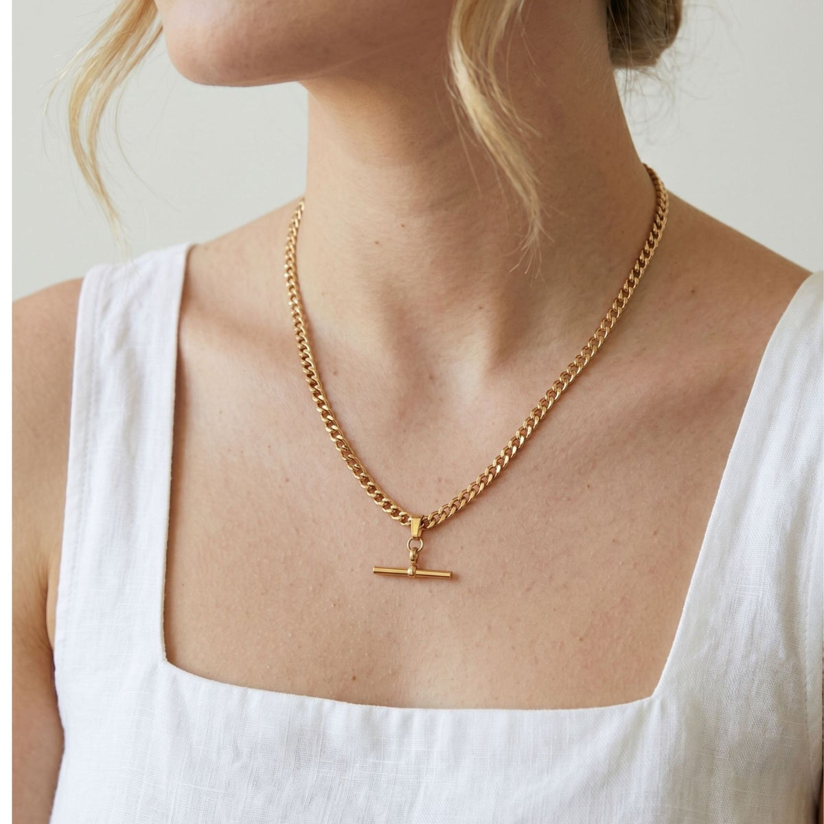 Kin Gold T-Bar Necklace