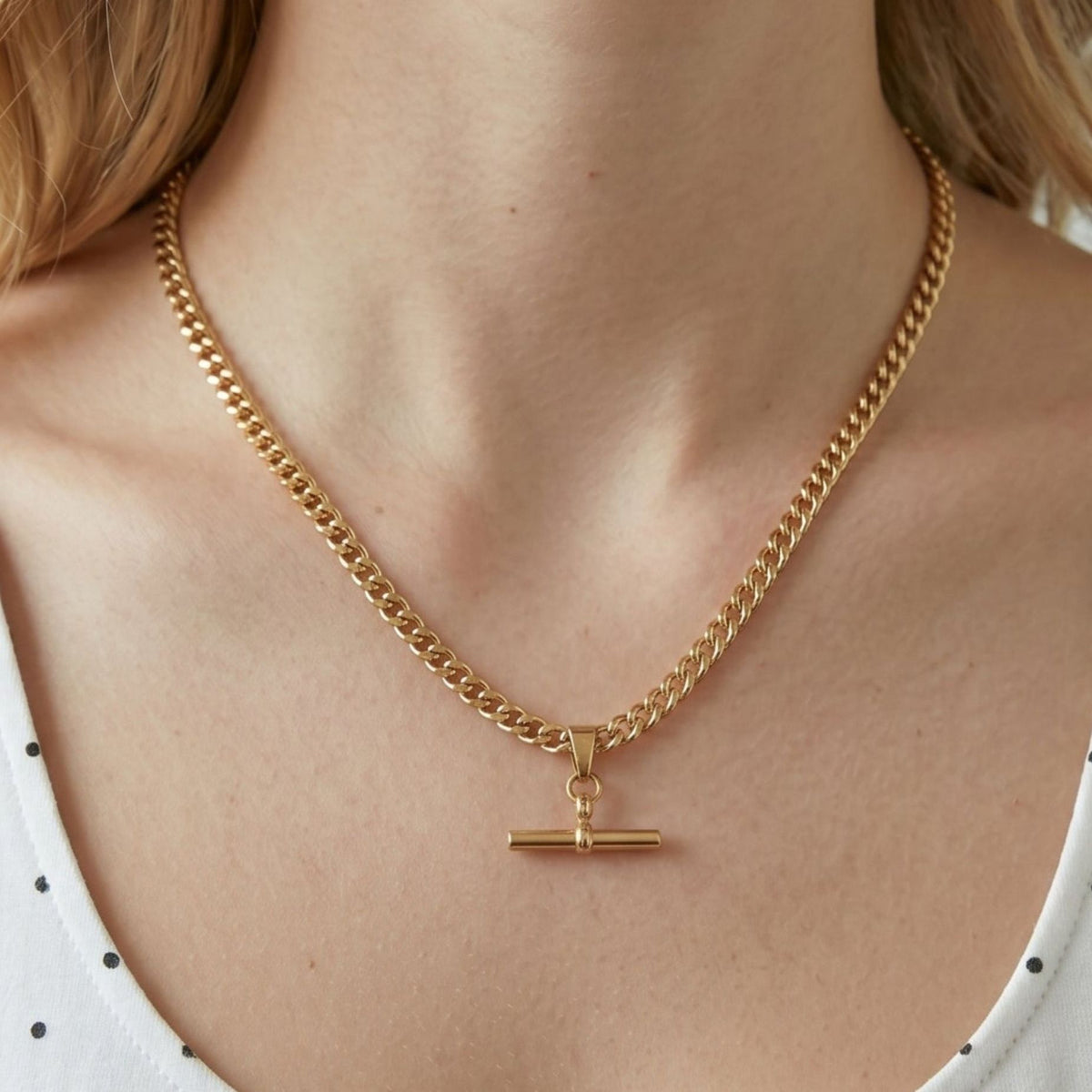 Kin Gold T-Bar Necklace
