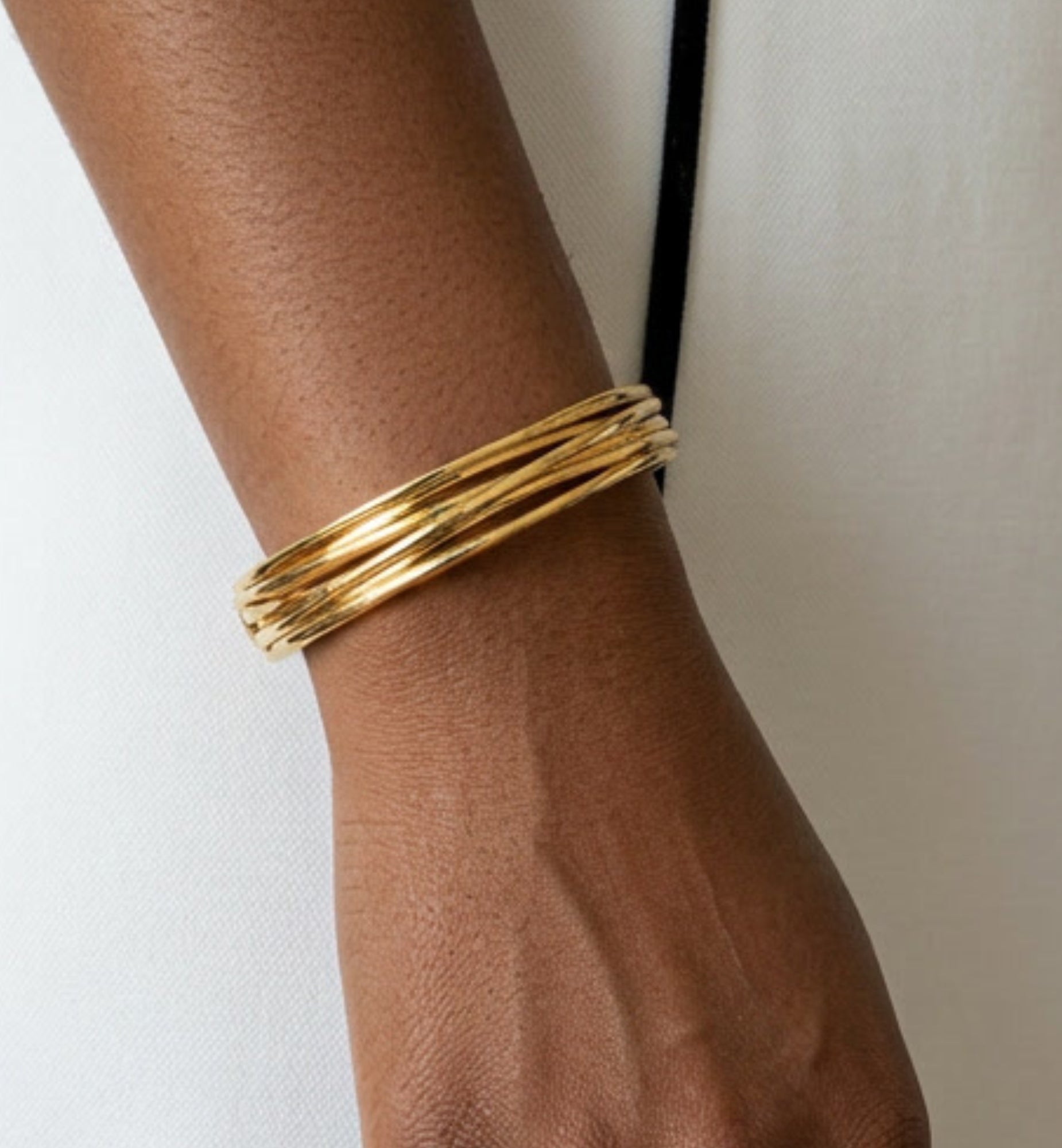 Nami Gold Twist Bangle