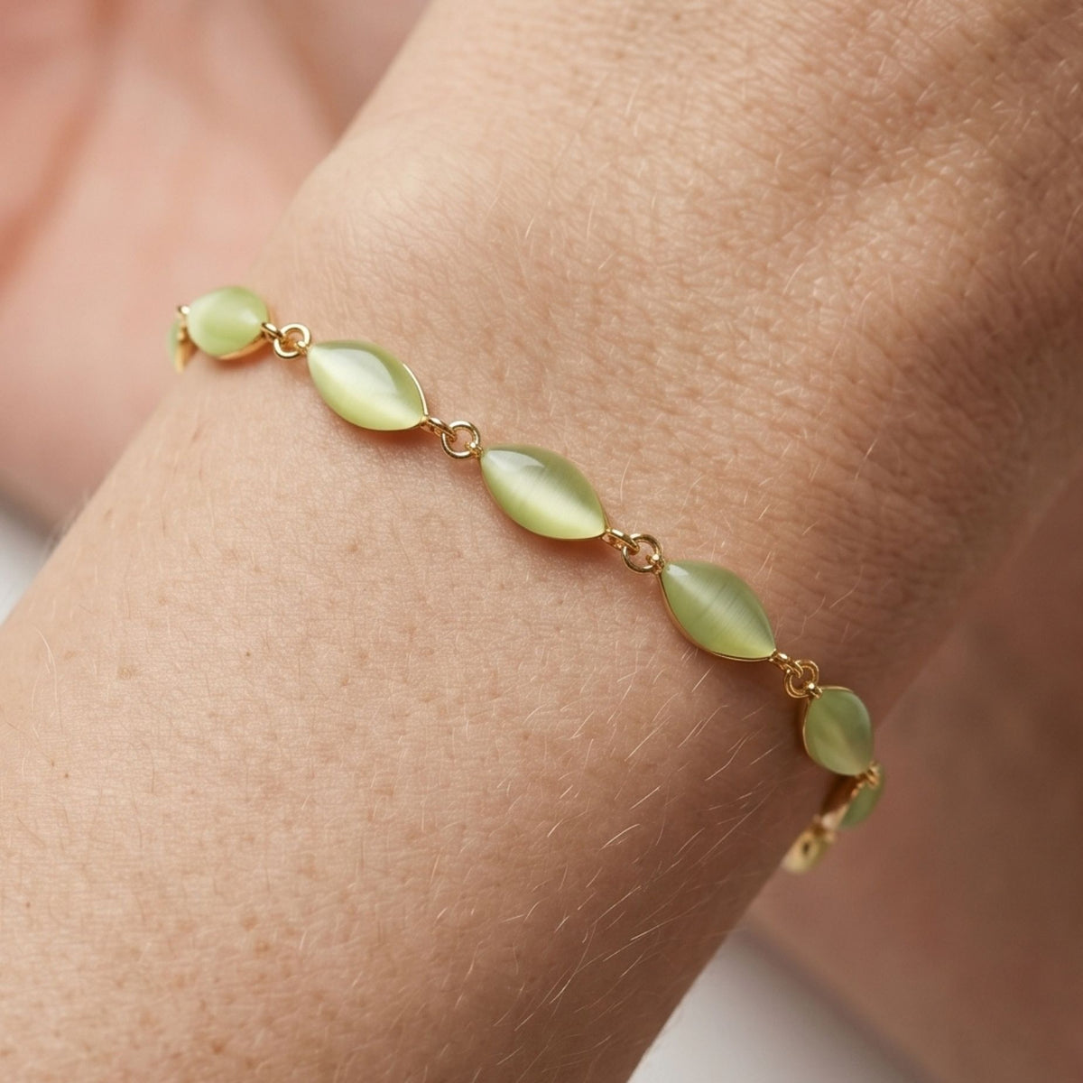 Nekomeishi Green Cats Eye Bracelet