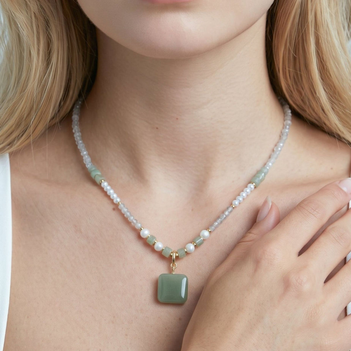 Shikaku Green Bead Necklace