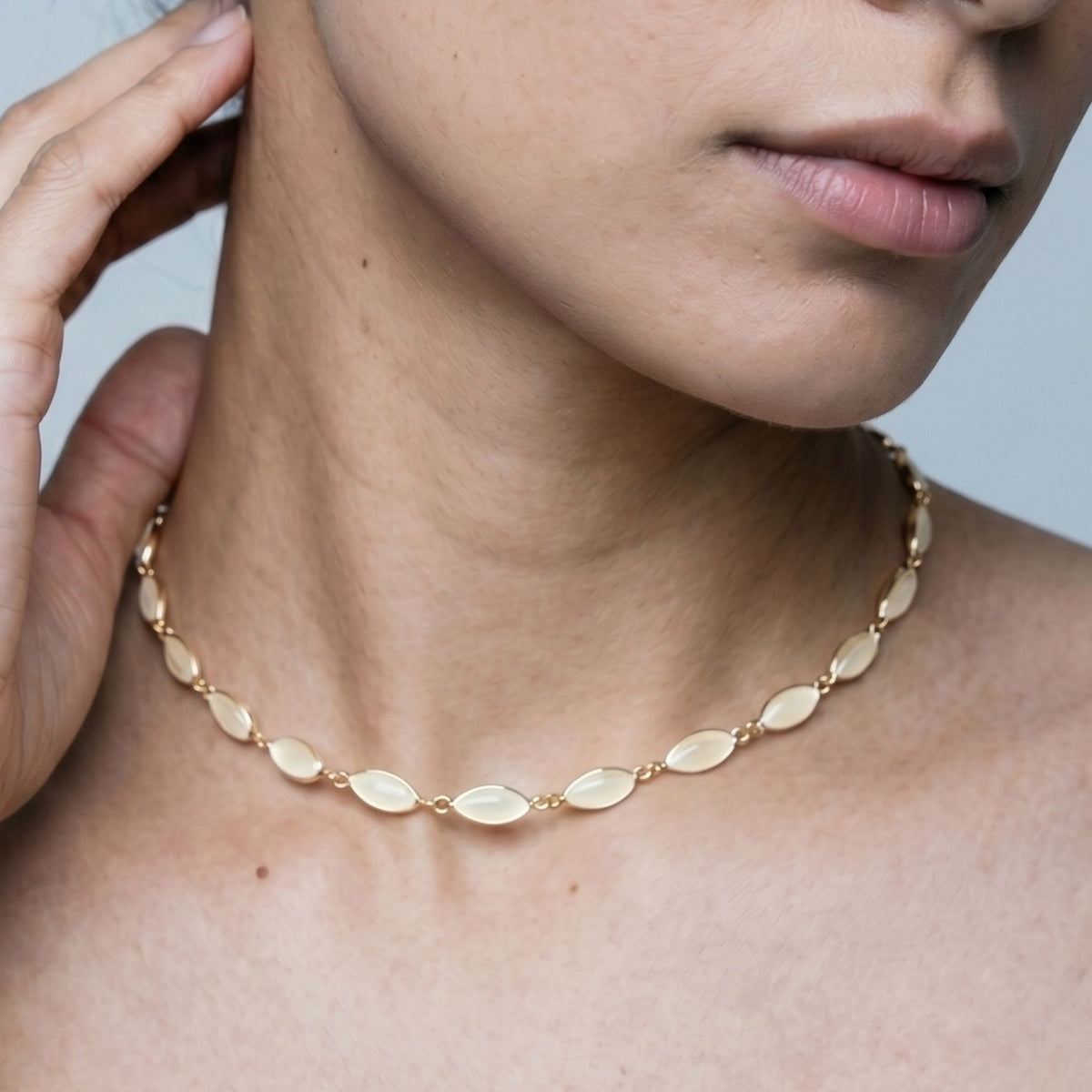 Nekomeishi Cream Cats Eye Necklace