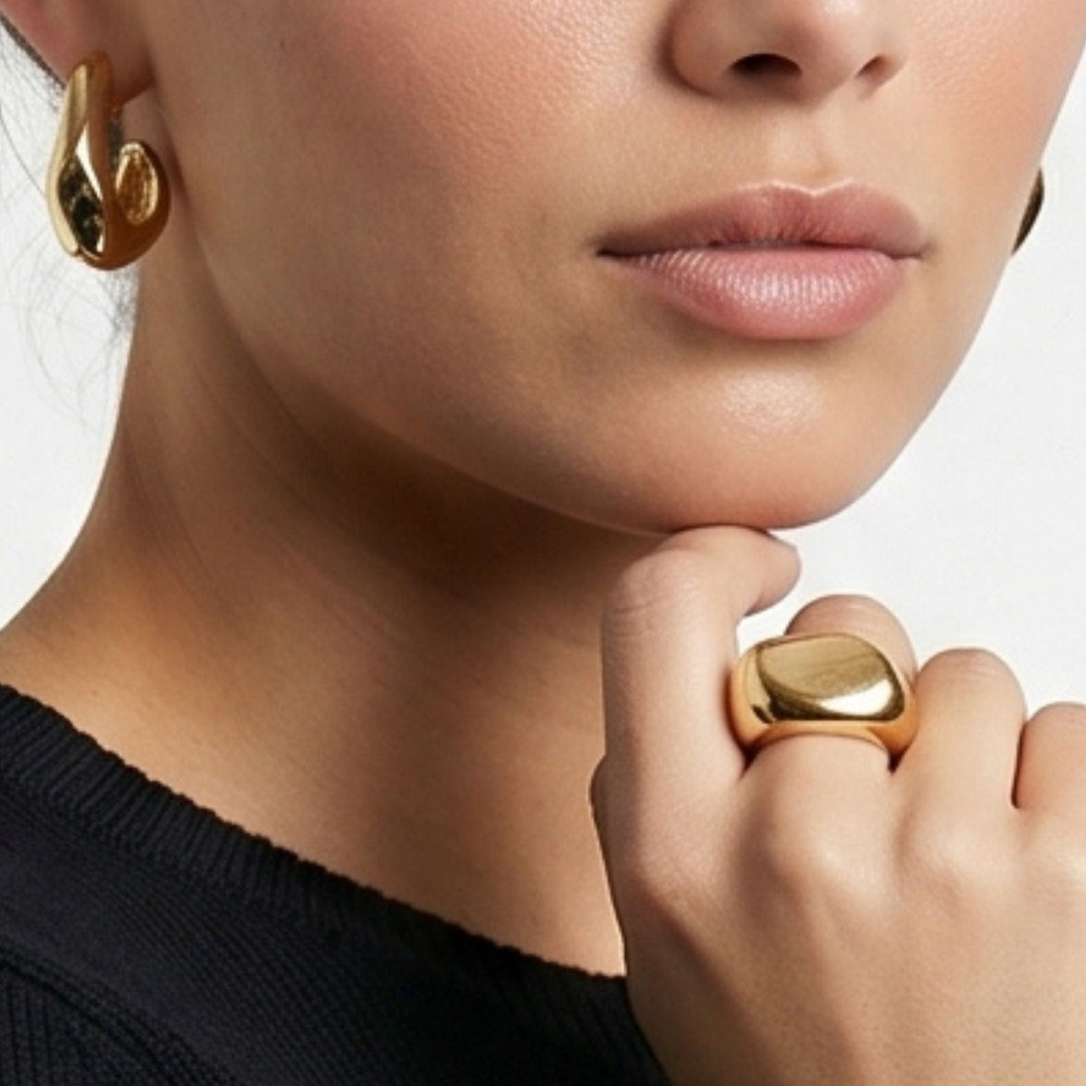 Nami Gold Hammered Ring