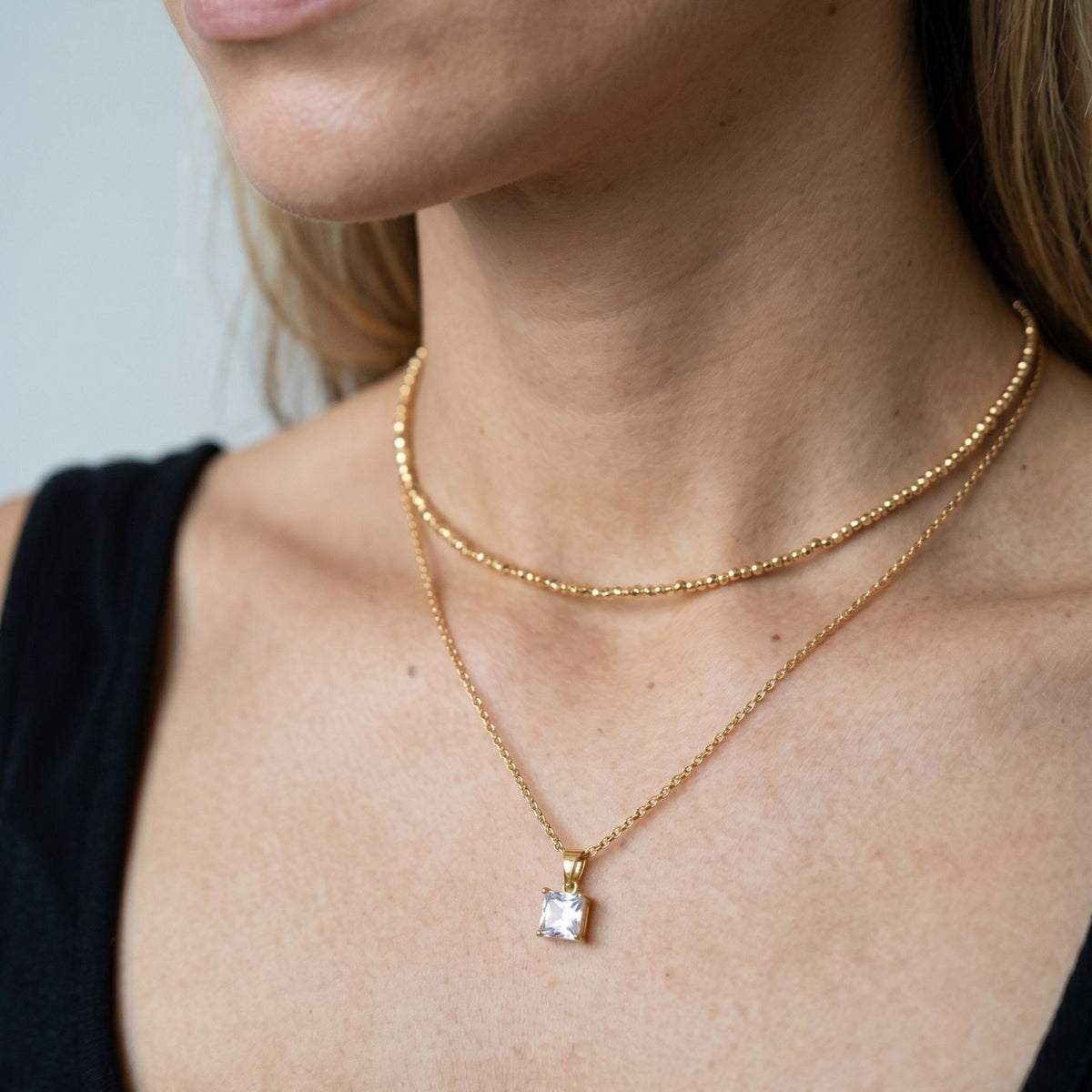 Shikaku Gold Stone Pendant Necklace