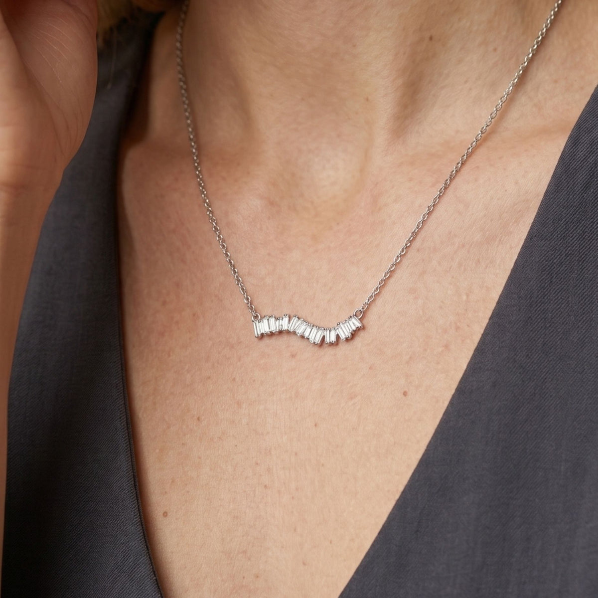 Nami Silver Stone Wave Necklace