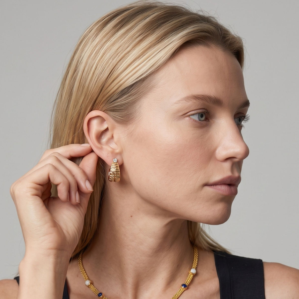 Kin Stone Sculptural Hoop Earrings
