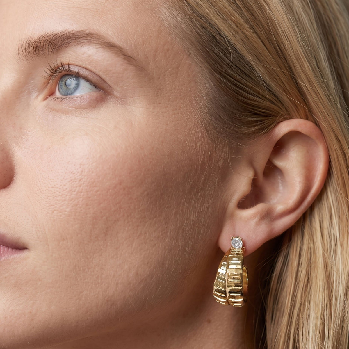 Kin Stone Sculptural Hoop Earrings