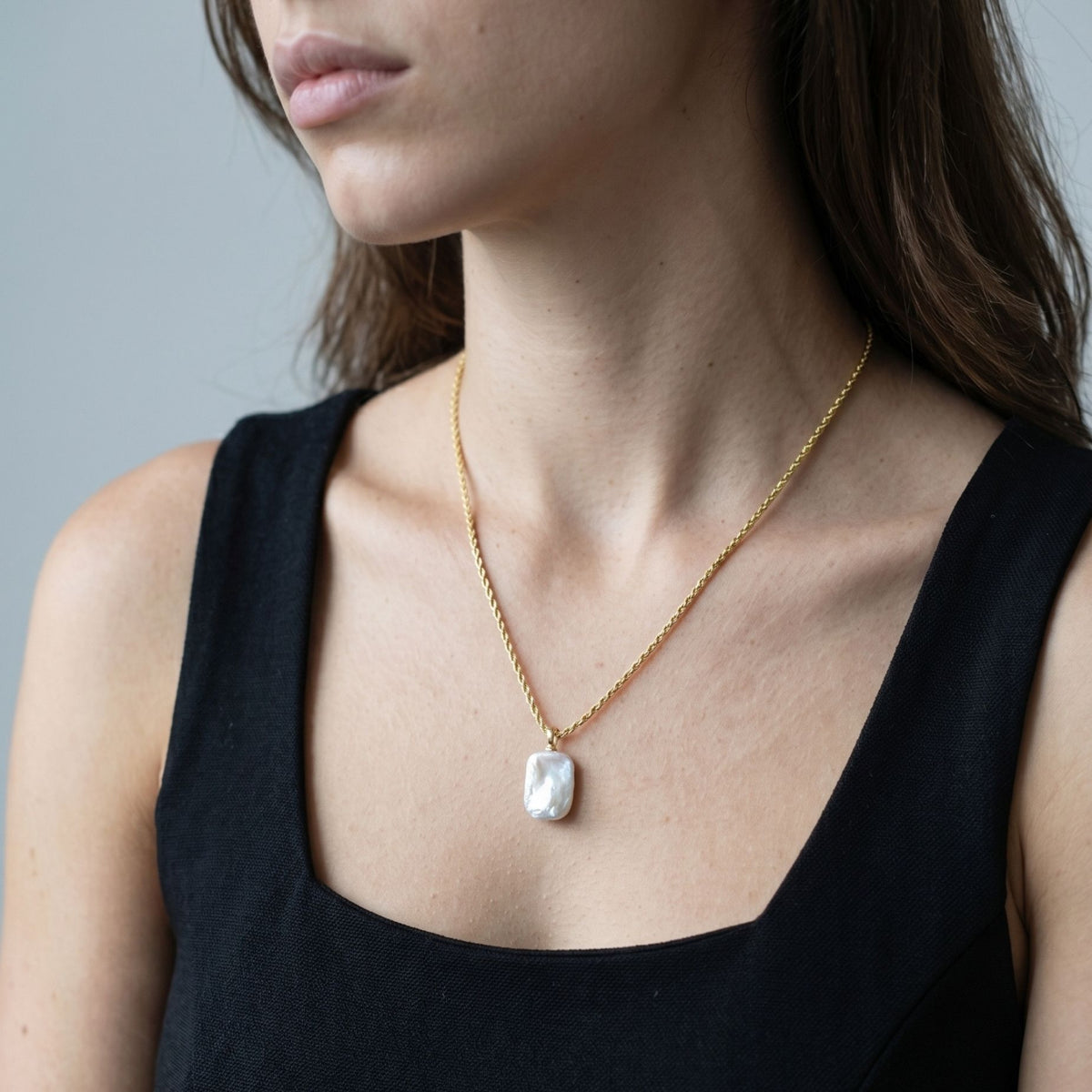 Shinju Gold Square Necklace