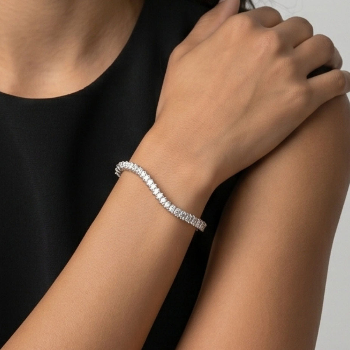 Nami Silver Stone Wave Bangle