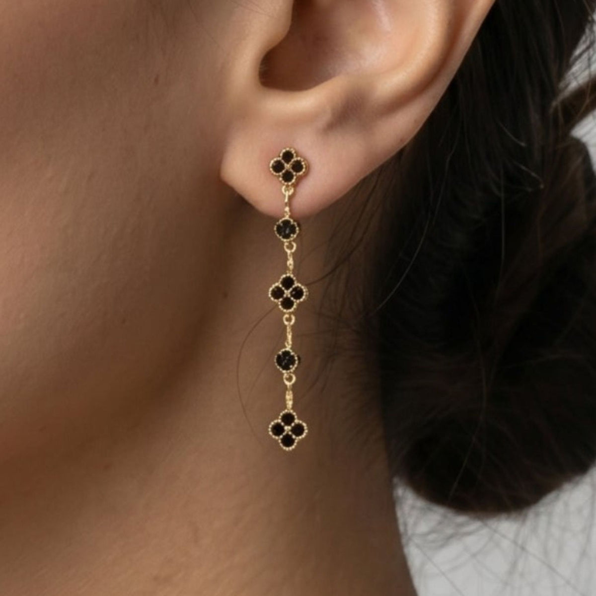 Kinmokusei Black Drop Earrings