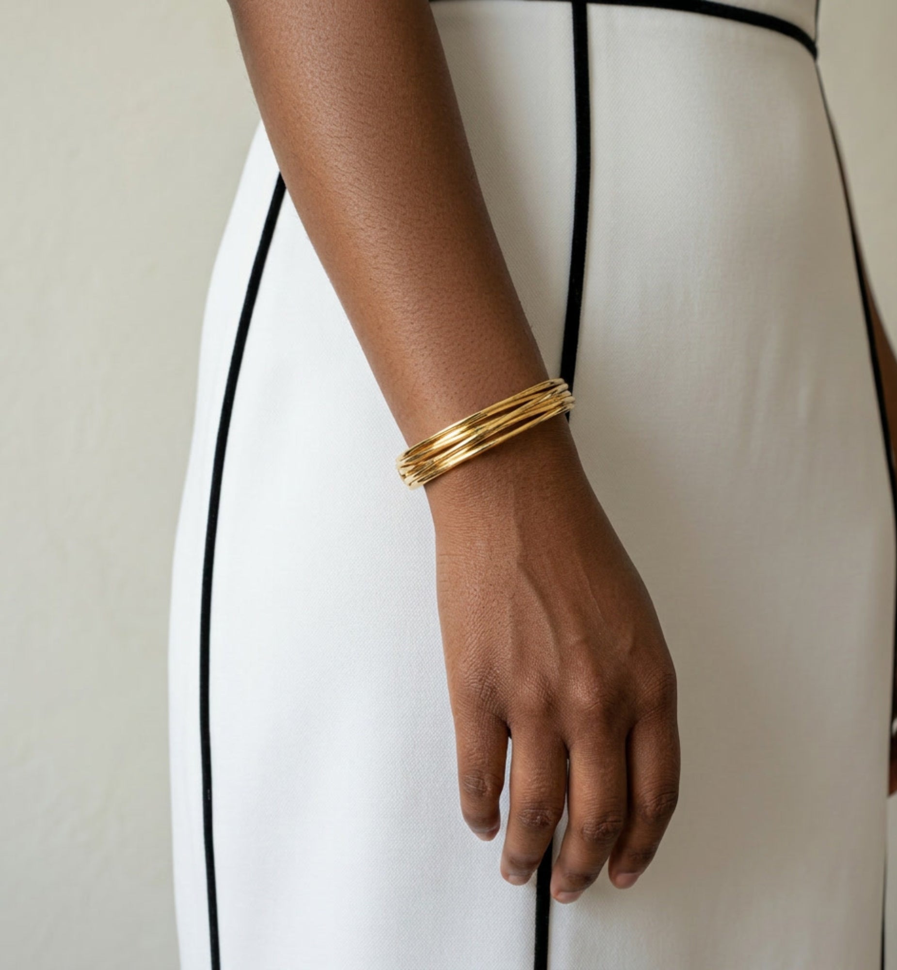 Nami Gold Twist Bangle