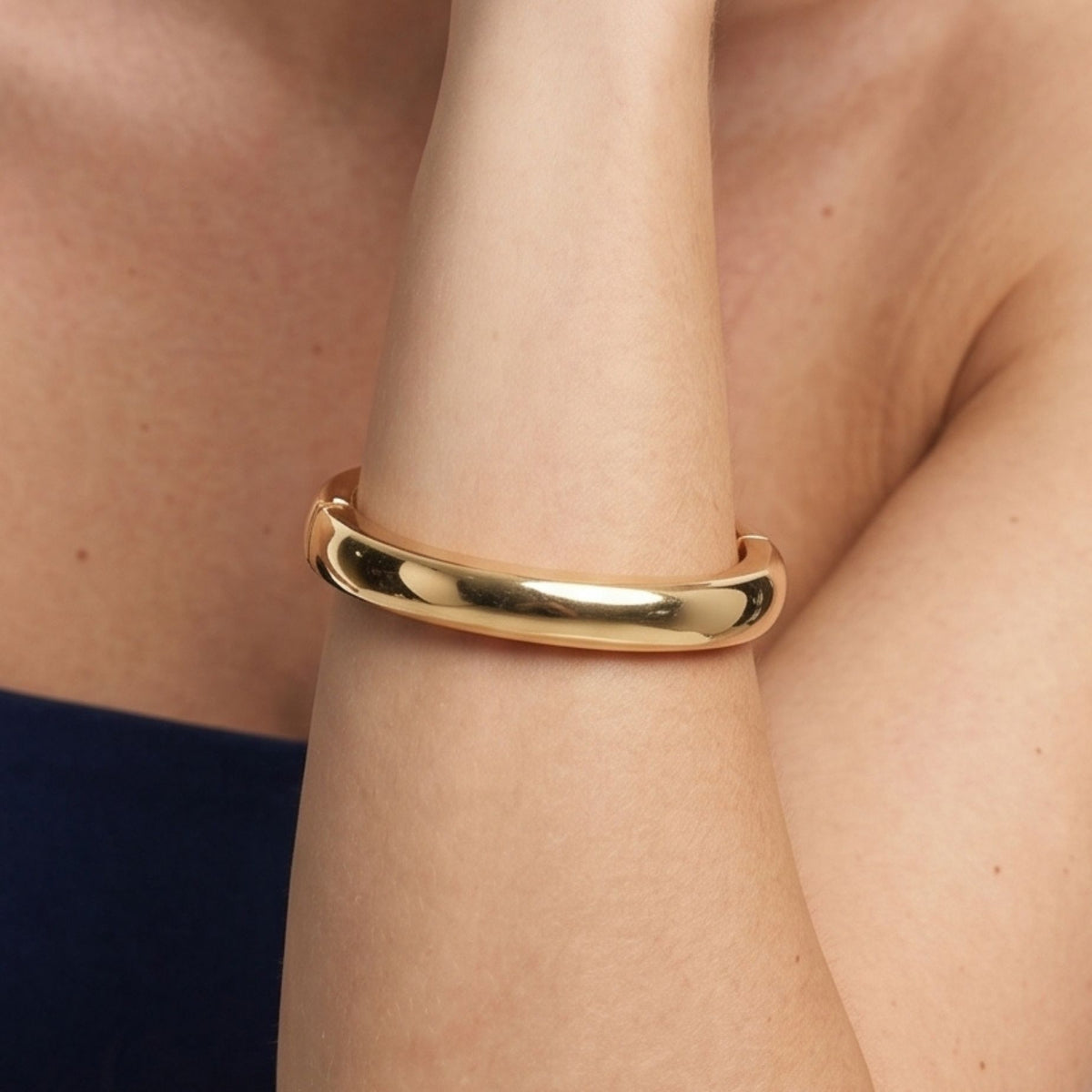 Kin Gold Plain Bangle