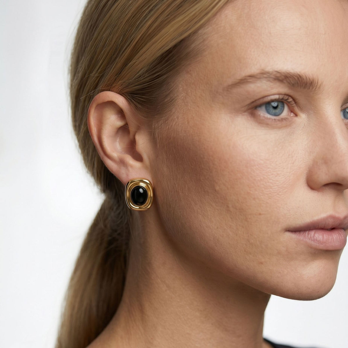 Enso Black Onyx and Gold Stud Earrings