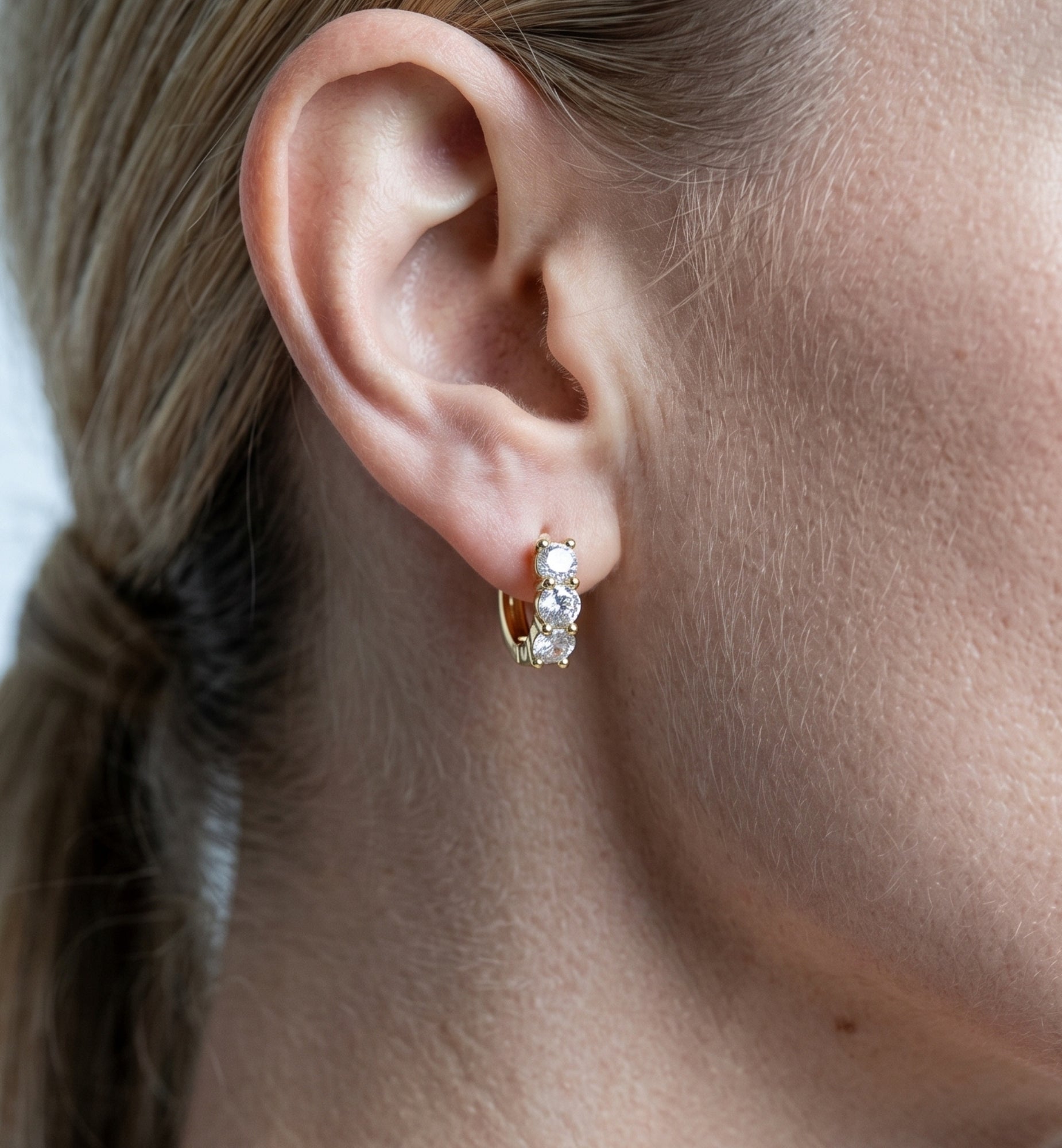 Shikaku 3 Stone Huggie Hoop Earrings