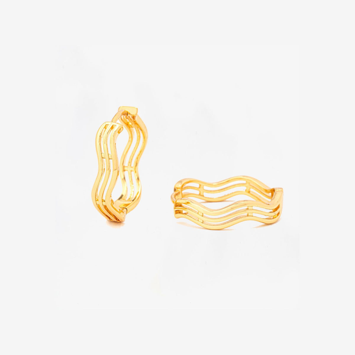 Nami Gold Wave Earrings