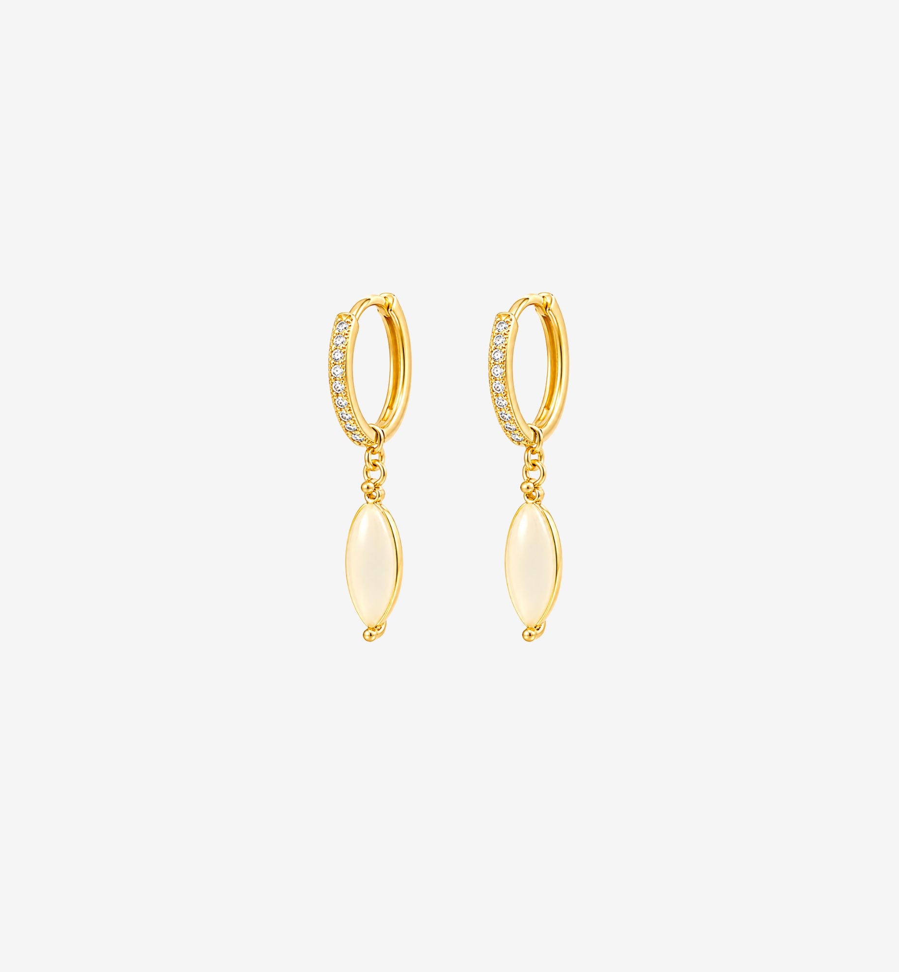 Nekomeishi Cream Cats Eye Earrings