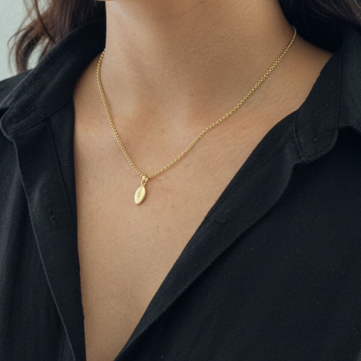 Nekomeishi Cream Cats Eye Pendant