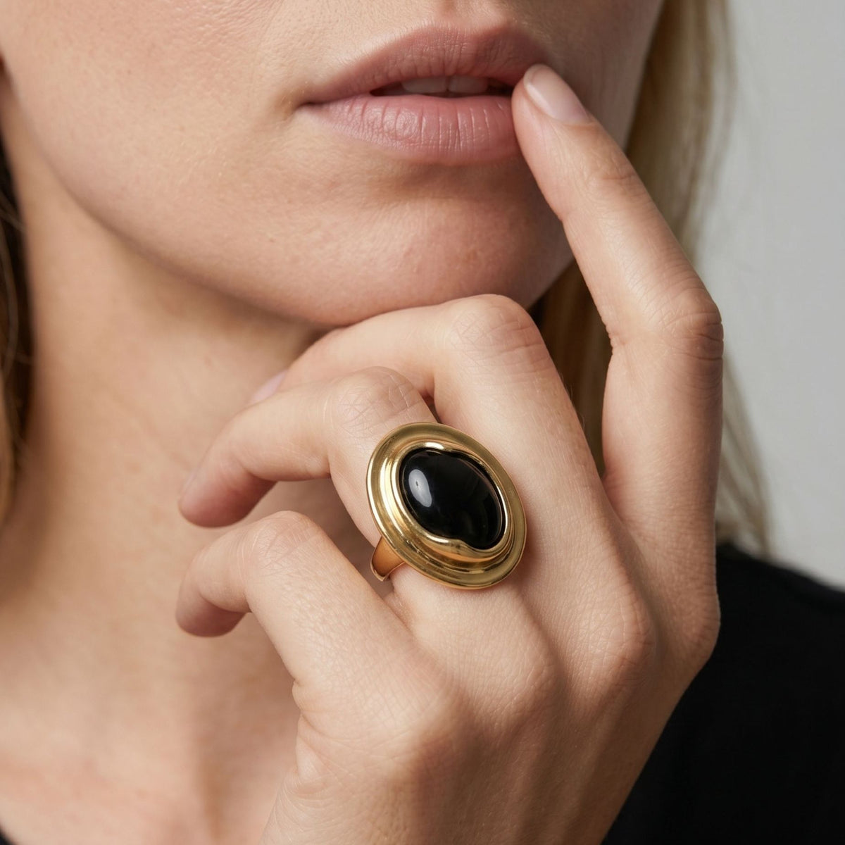 Enso Black Onyx And Molten Gold Ring