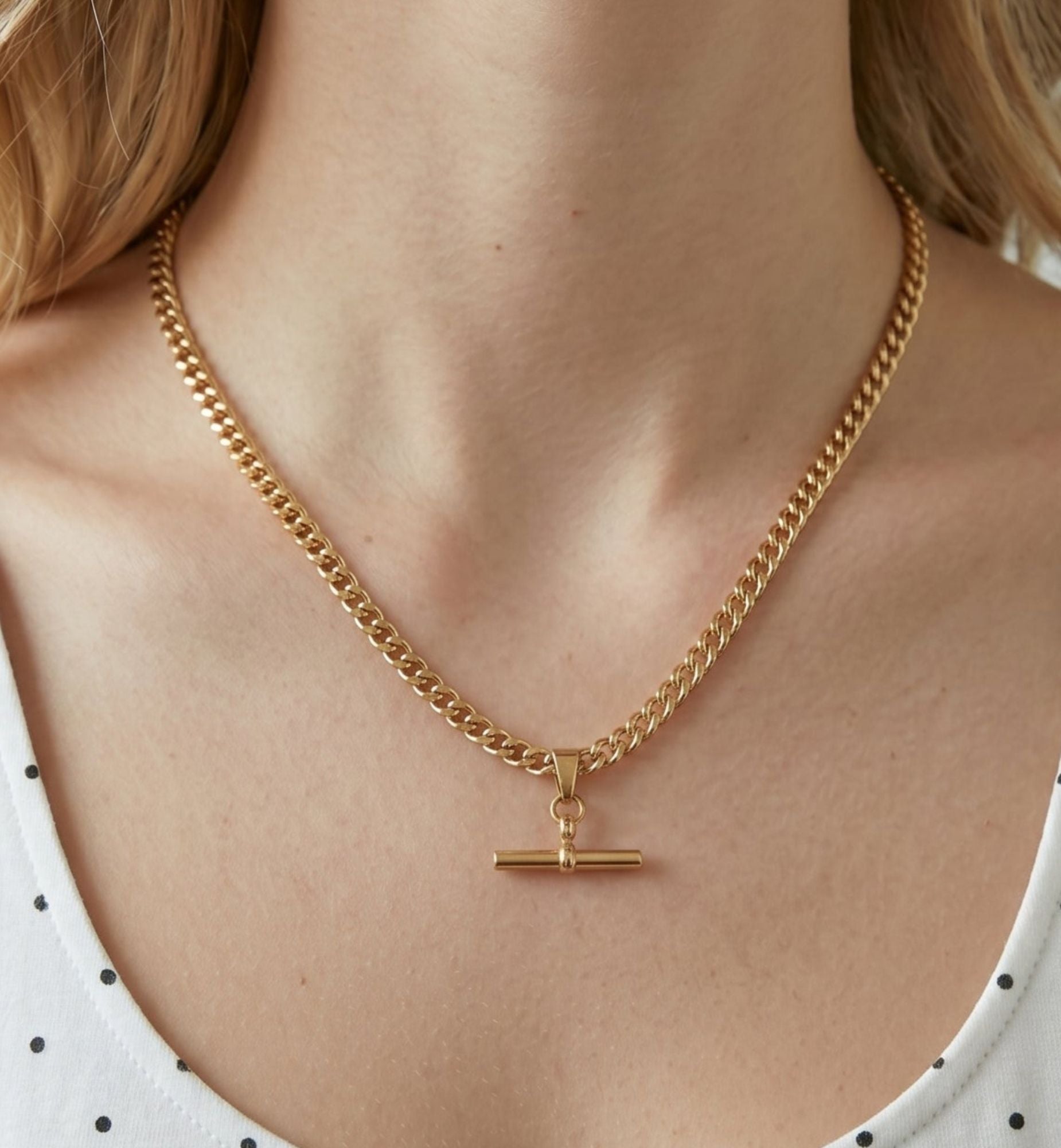 Kin Gold T-Bar Necklace
