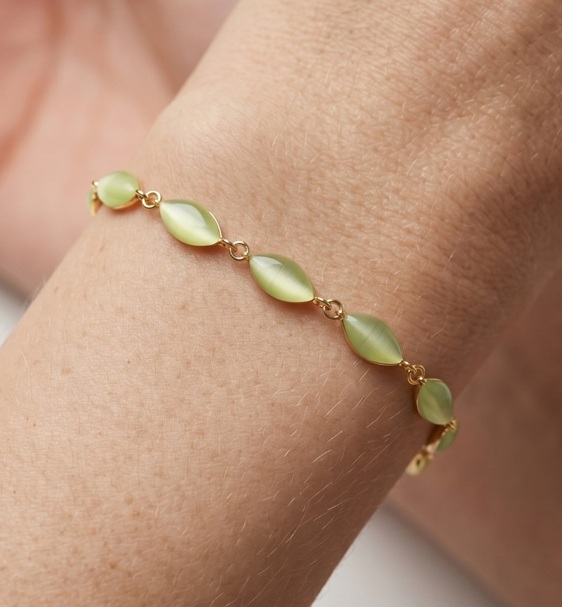 Nekomeishi Green Cats Eye Bracelet