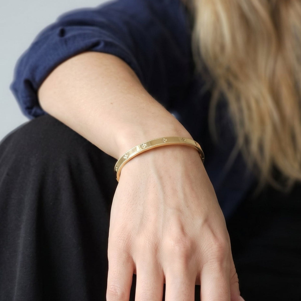 Kinmokusei Gold Floral Bangle