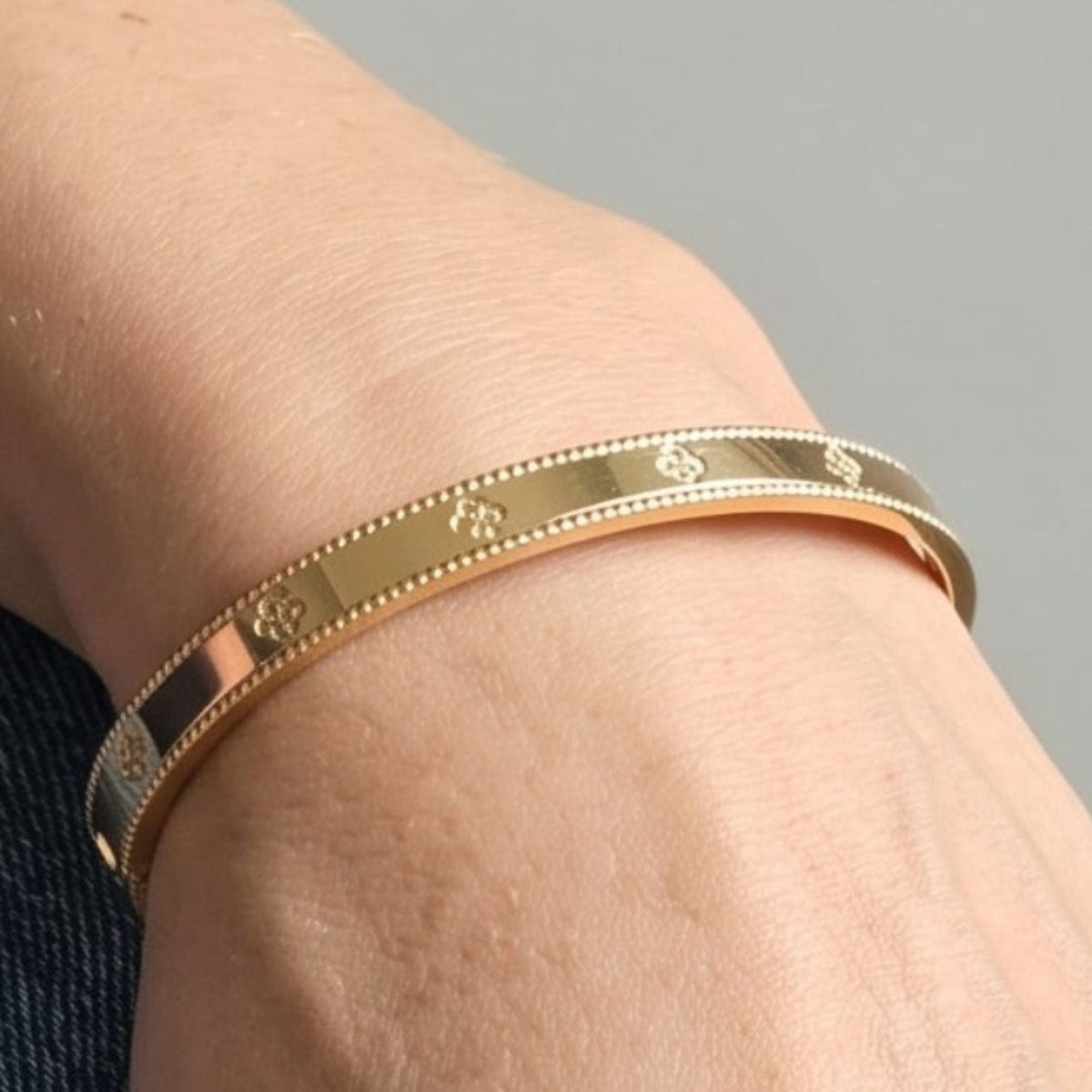 Kinmokusei Gold Floral Bangle