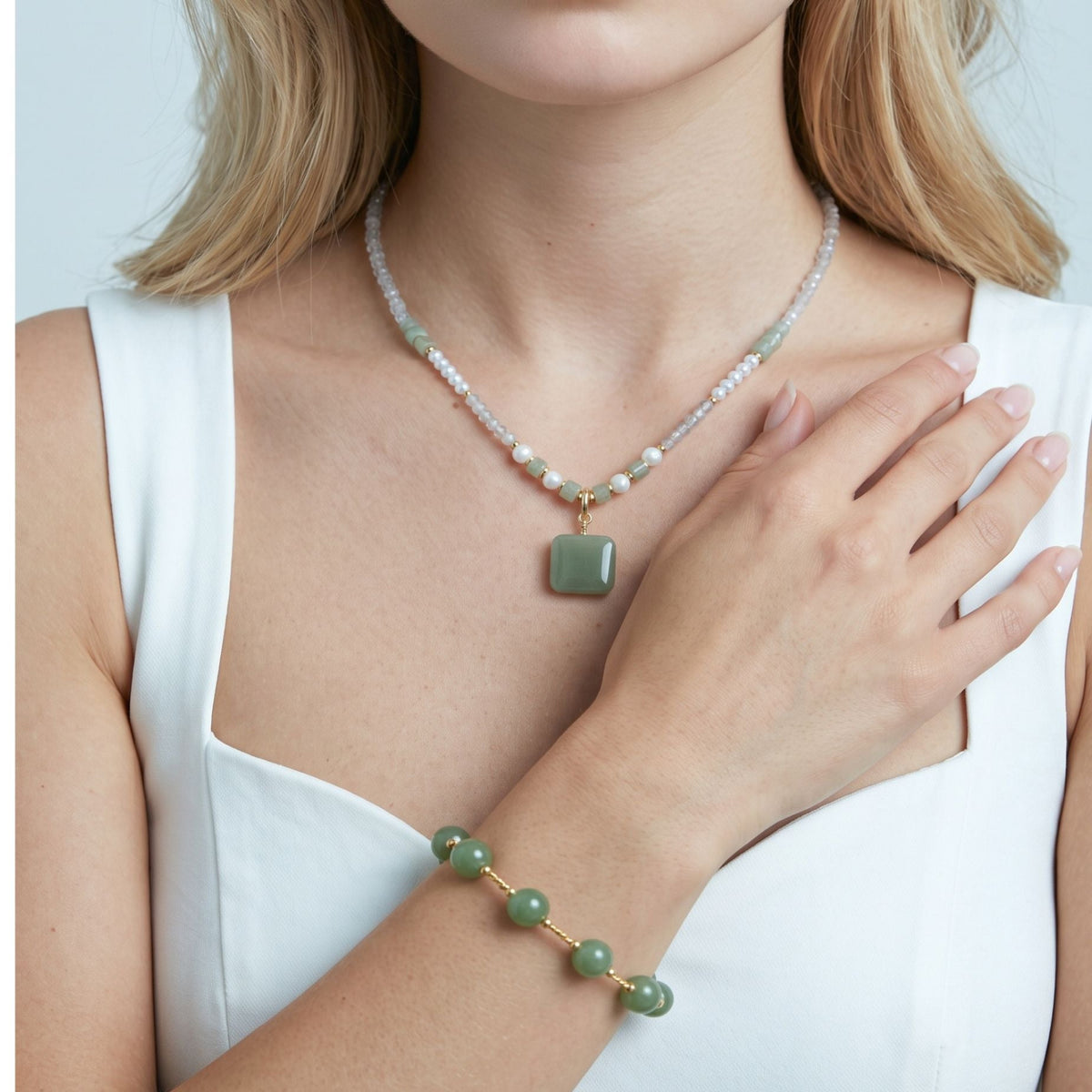 Enso Round Jade Bead Bracelet