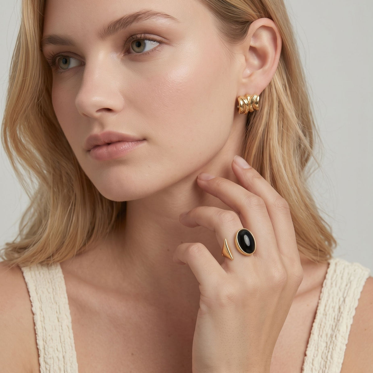 Enso Black Onyx Oval Open Front Ring