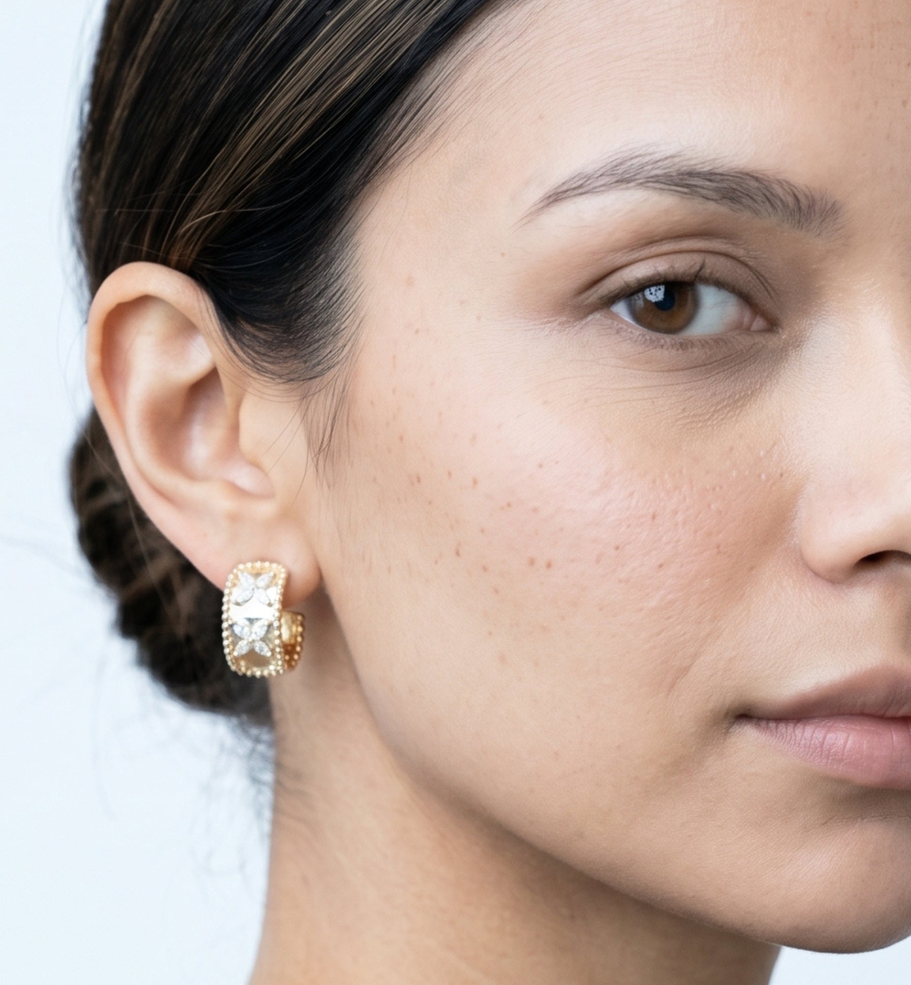 Kinmokusei Floral Beaded Hoop Earrings