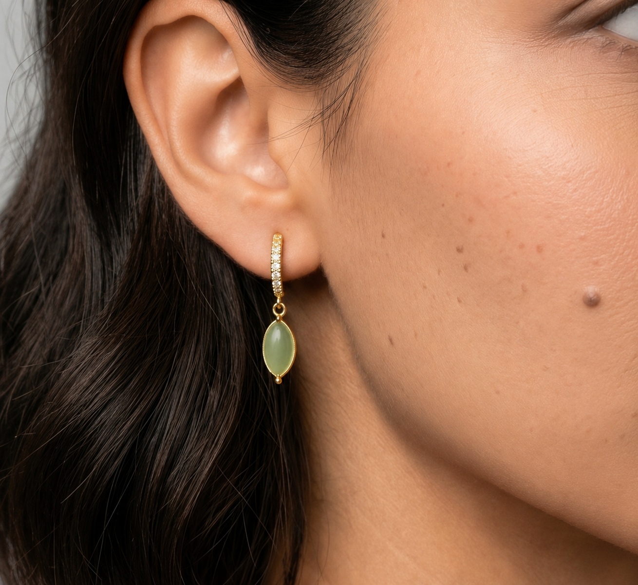 Nekomeishi Green Cats Eye Earrings