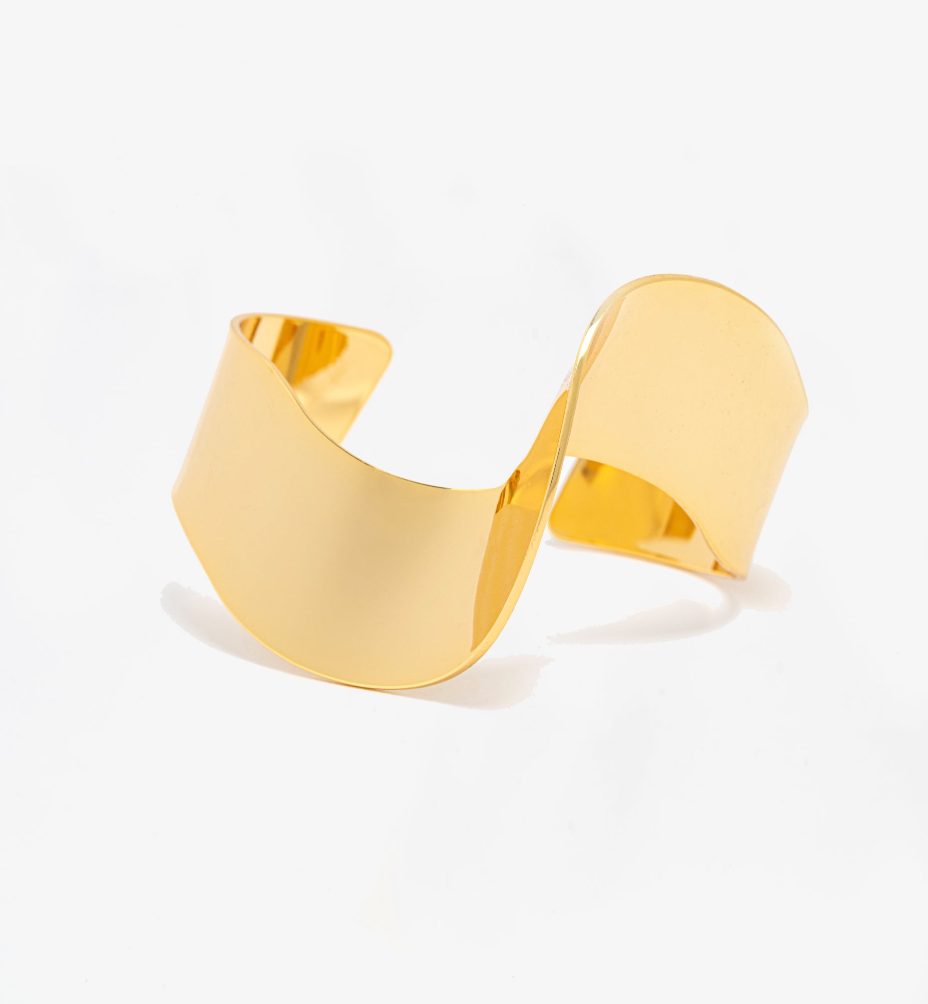 Nami Wave Bangle