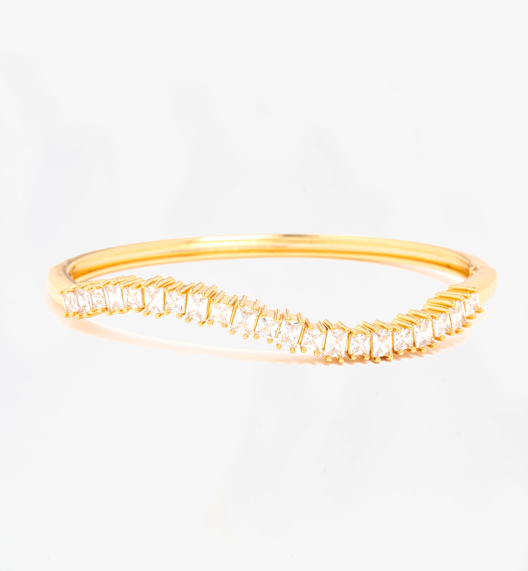 Nami Stone Wave Bangle