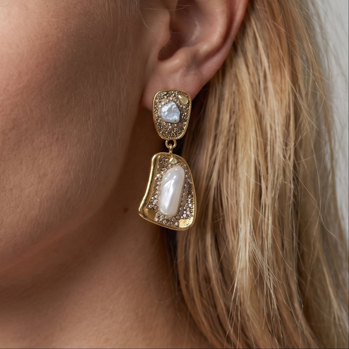 Shinju Mother of Pearl Shimmer Earrings