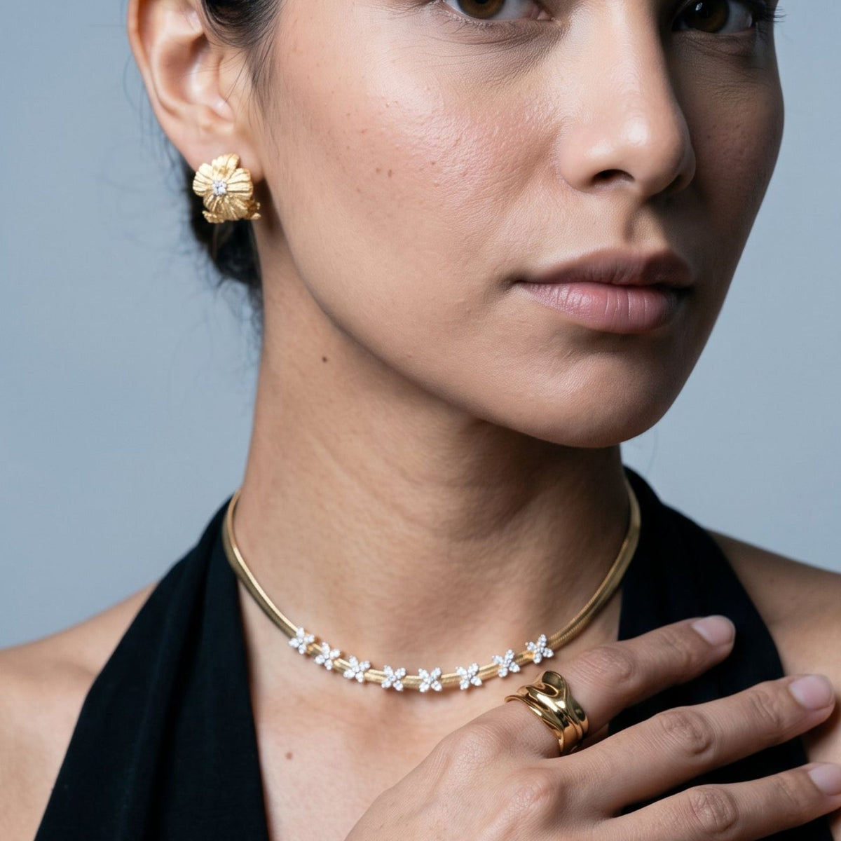 Kinmokusei Floral Stone Hoops