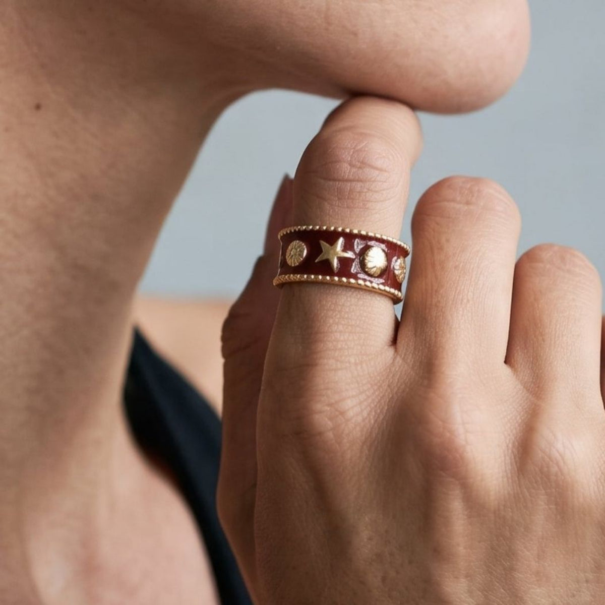 Kin Red and Gold Shell Ring