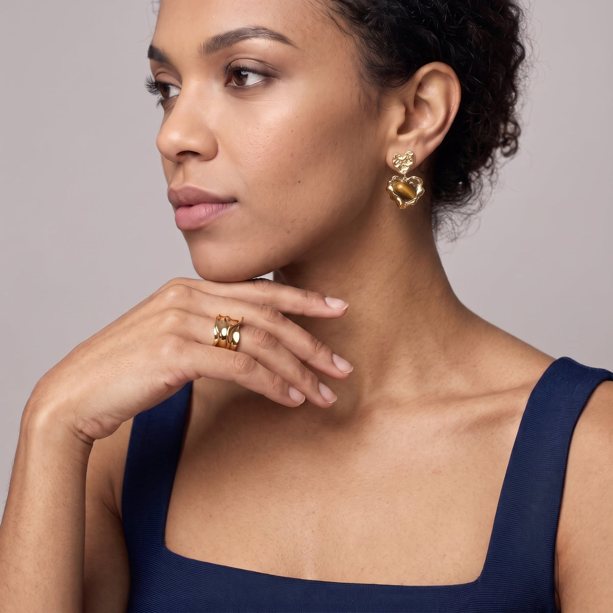 Nekomeishi Tigers Eye Stone Heart Drop Earrings