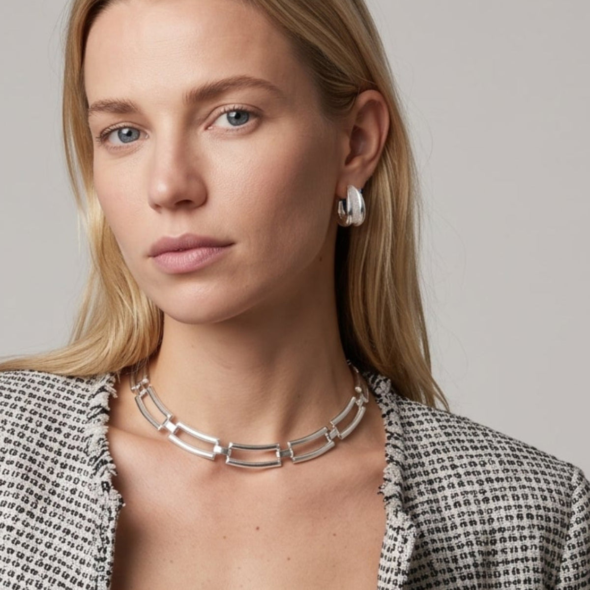 Shikaku Silver Rectangle Link Statement Necklace